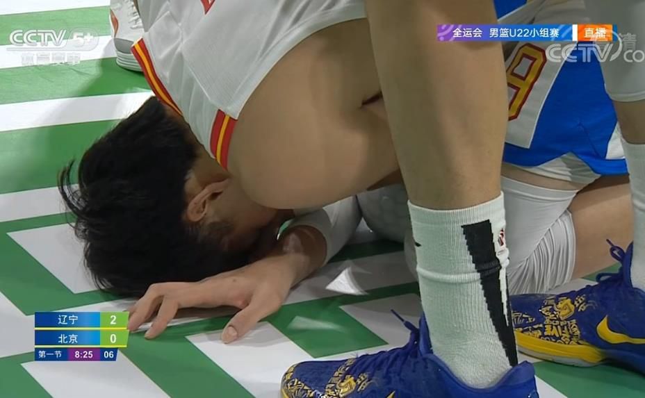 ②而他接下来的电影《爱丽丝漫游记》正符合这些条件。